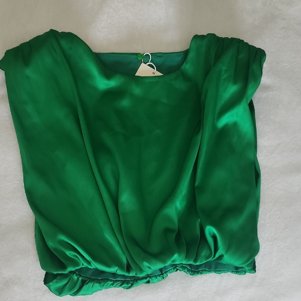 Elegant Green Women's Top